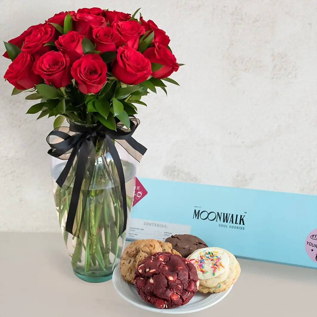 24 Rosas Rojas con Galletas Surtidas Moonwalk 12552