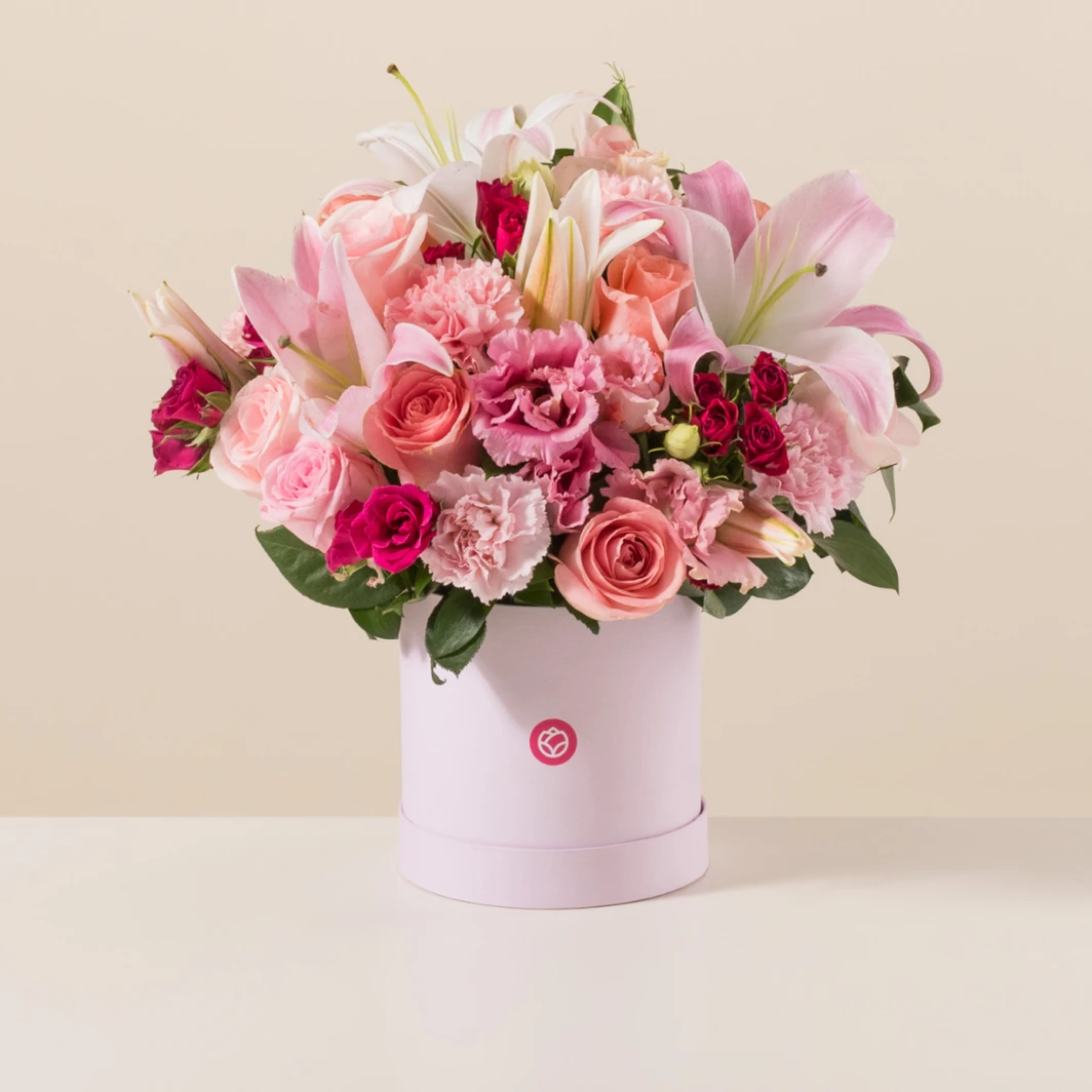 Arrangement of Roses and Stargazers 18605