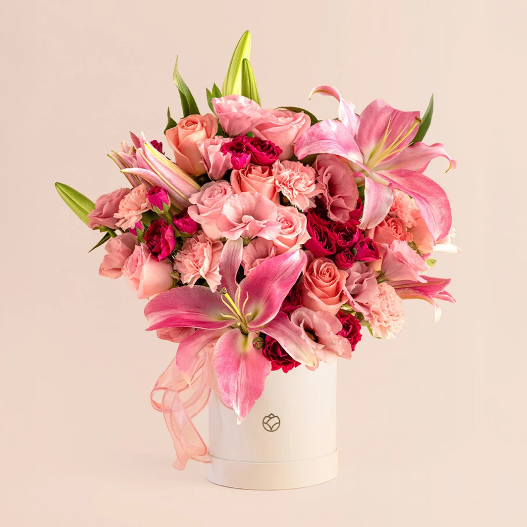 Arrangement of Roses and Stargazers 18605