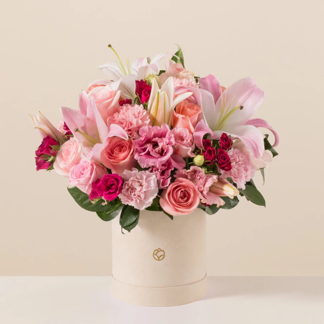 Arrangement of Roses and Stargazers 18605