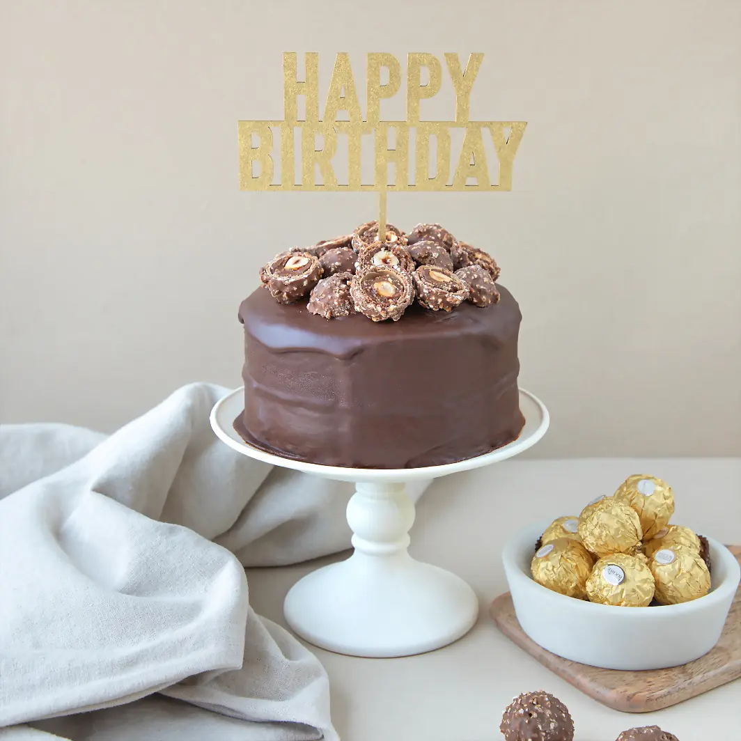 Ferrero Small Cake with La Divinata Topper 19321