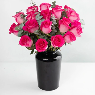 18 Fuchsia Roses Arrangement 19726