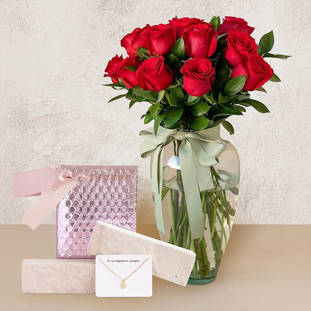 Rosas Rojas y Collar Virgencita Rosa Gitana 20235