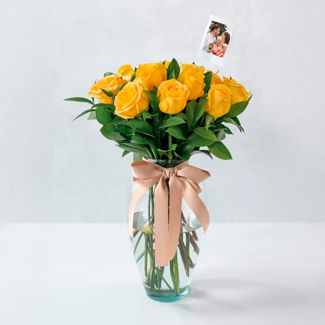 Personaliza 12 Rosas Amarillas con Mini Foto 20280
