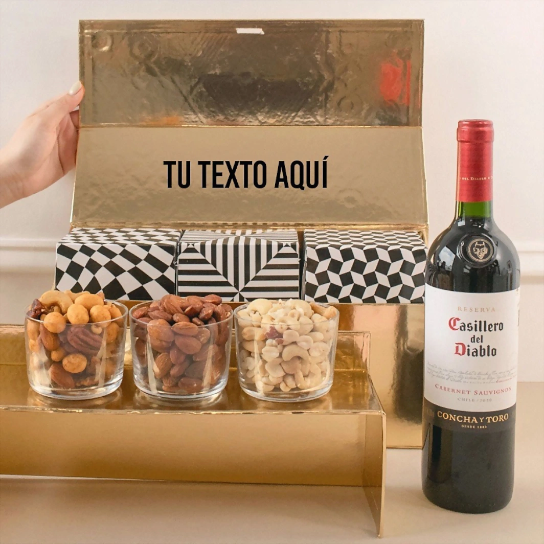 Personaliza Regalo con Vino Tinto y Botanas 20592-P
