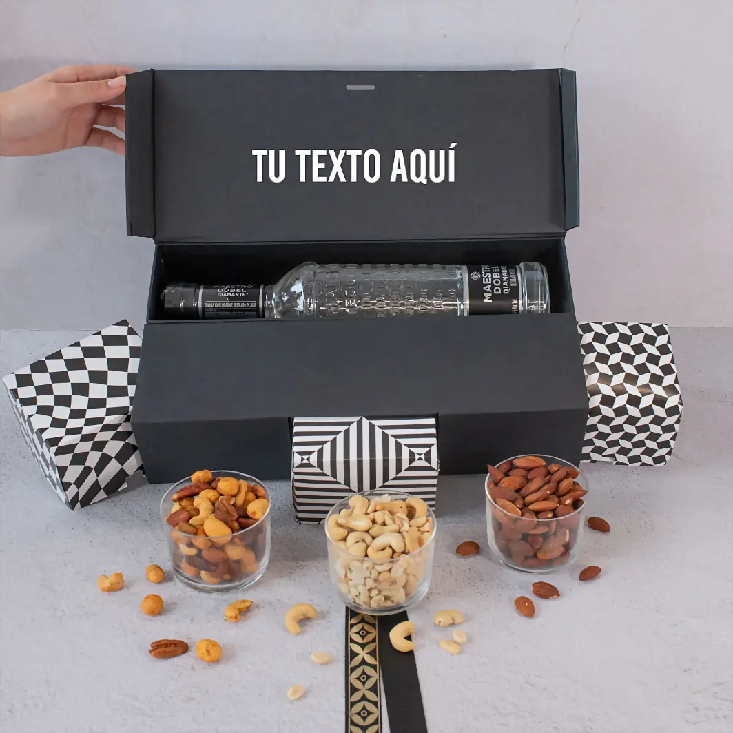 Personaliza Regalo con Tequila y Botanas 20703-P