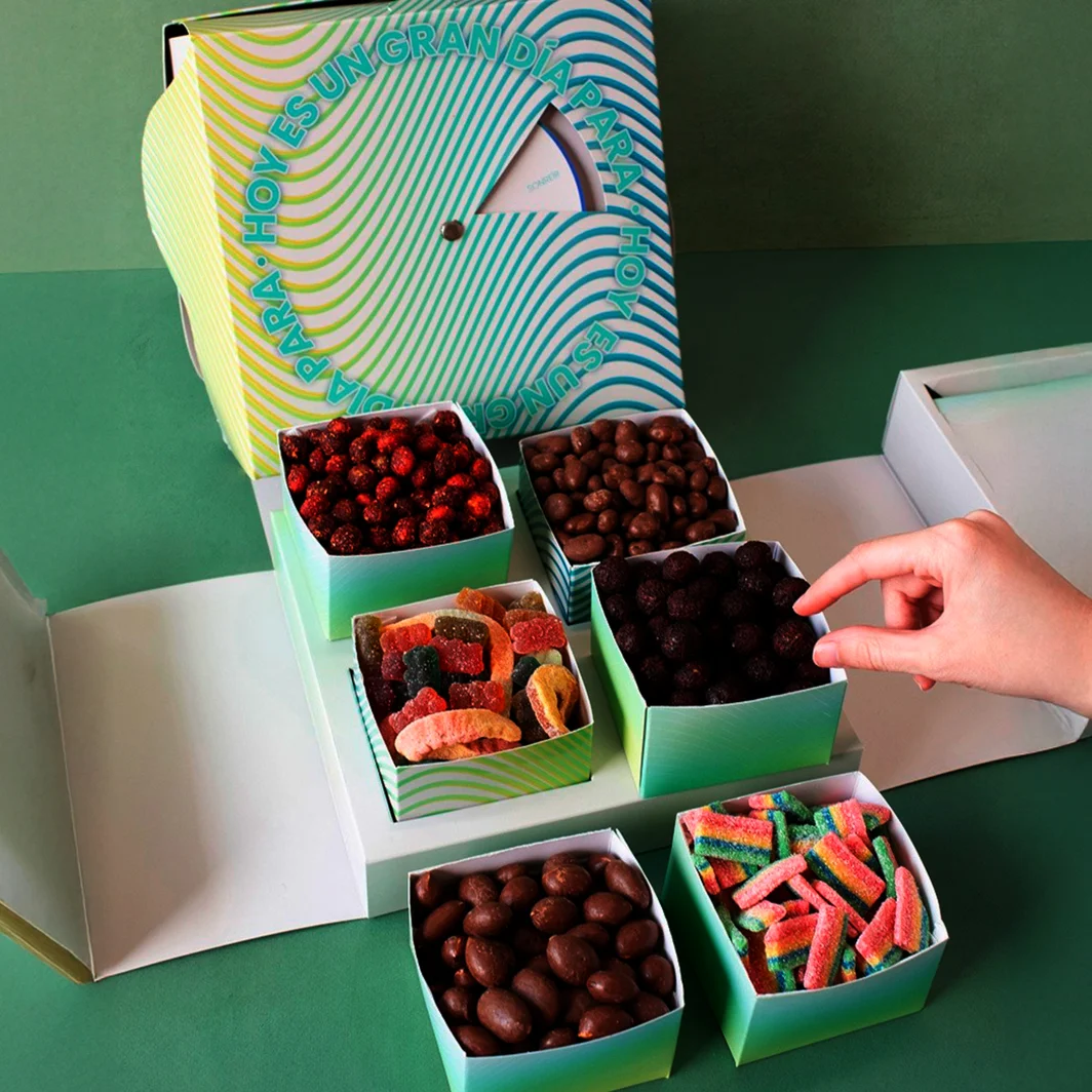Gift Box with Snacks 20939