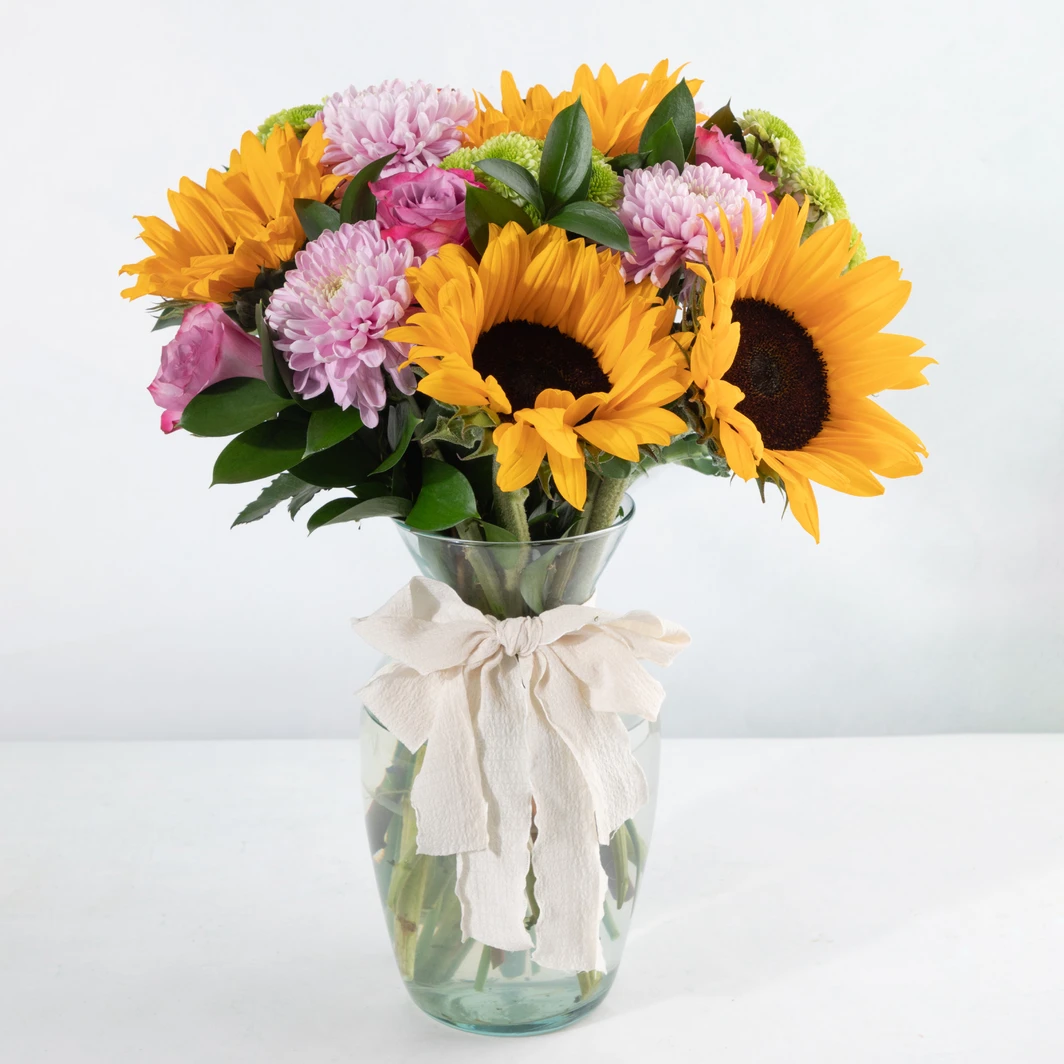 Arreglo de Girasoles y Rosas Lila 21330