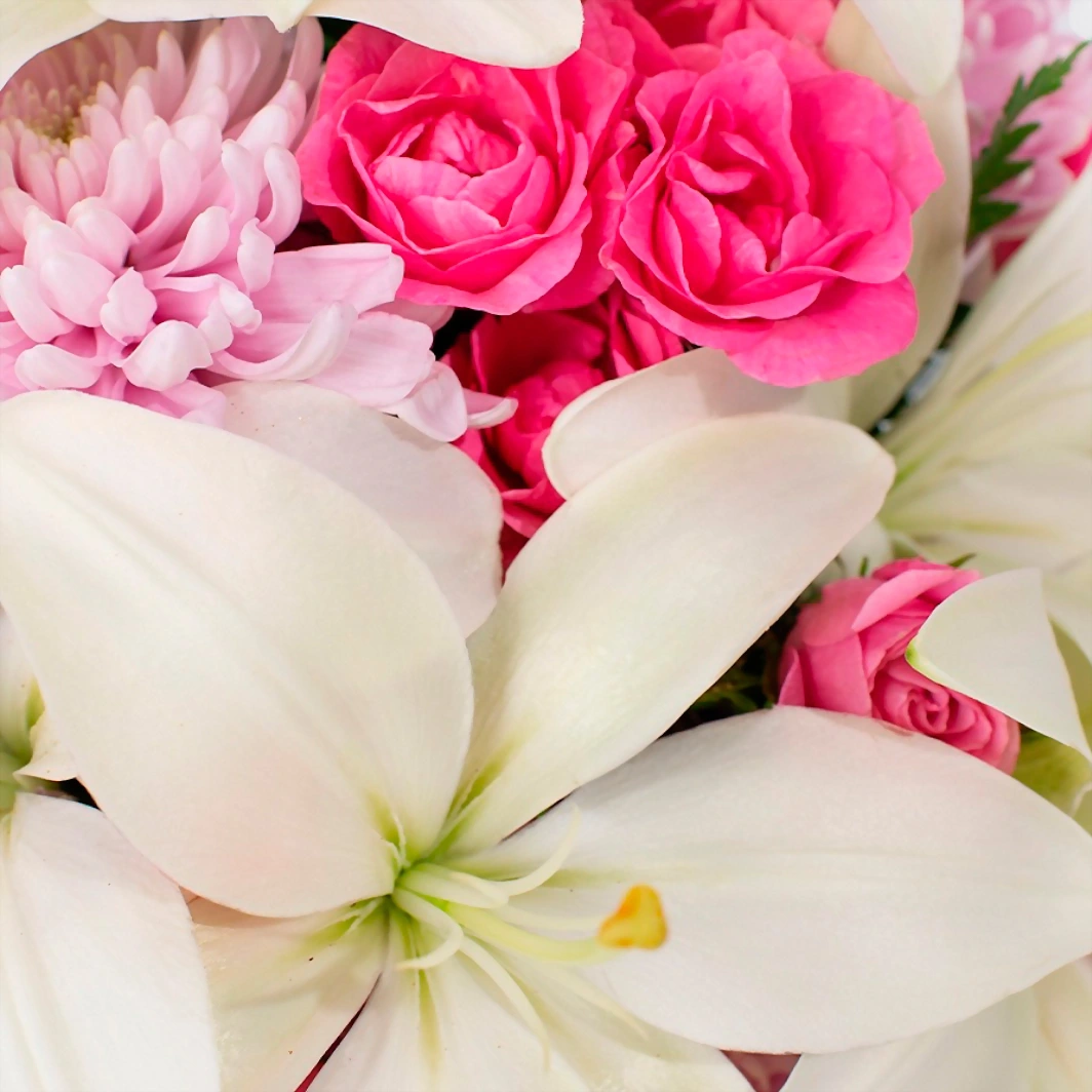 Arreglo de Lilys y Mini Rosas 21697