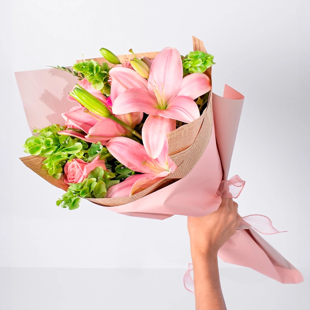 Bouquet of Pink Lilys with Fiusha Roses 21784