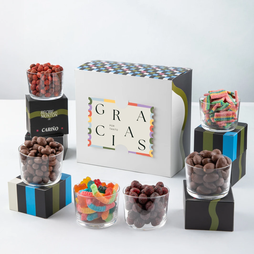 Giftbox with Sweet Snacks 21794