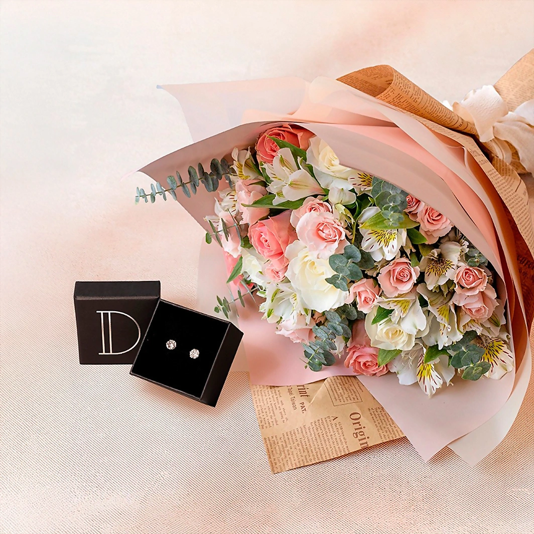 Rosas Blancas y Aretes Diamante  22162