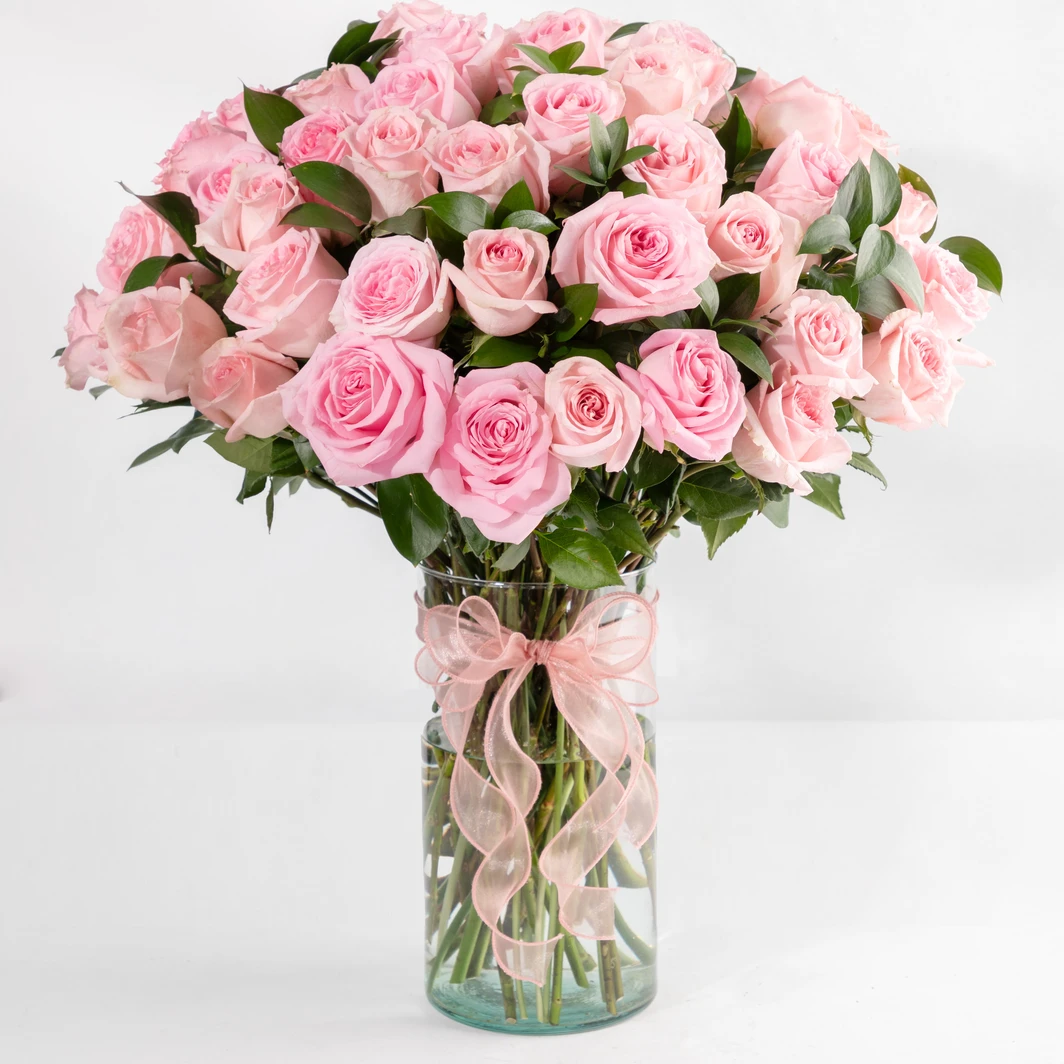50 Light Pink Roses in Vase 22196