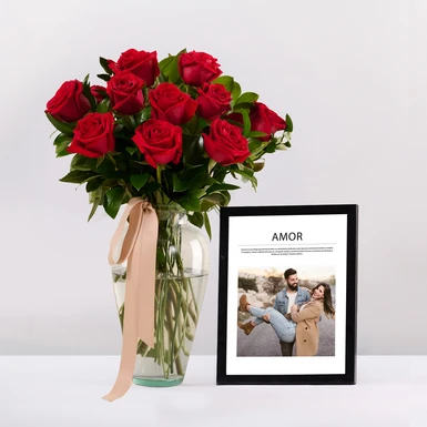 Personaliza Marco Amor con 12 Rosas Rojas 22690