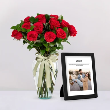 Personaliza Marco Amor con 12 Rosas Rojas 22690