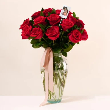 Arreglo de 24 Rosas Rojas con Mini Foto 22886