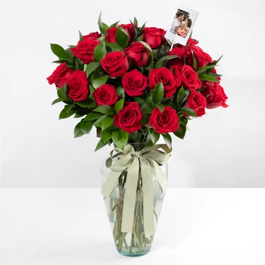 Arreglo de 24 Rosas Rojas con Mini Foto 22886