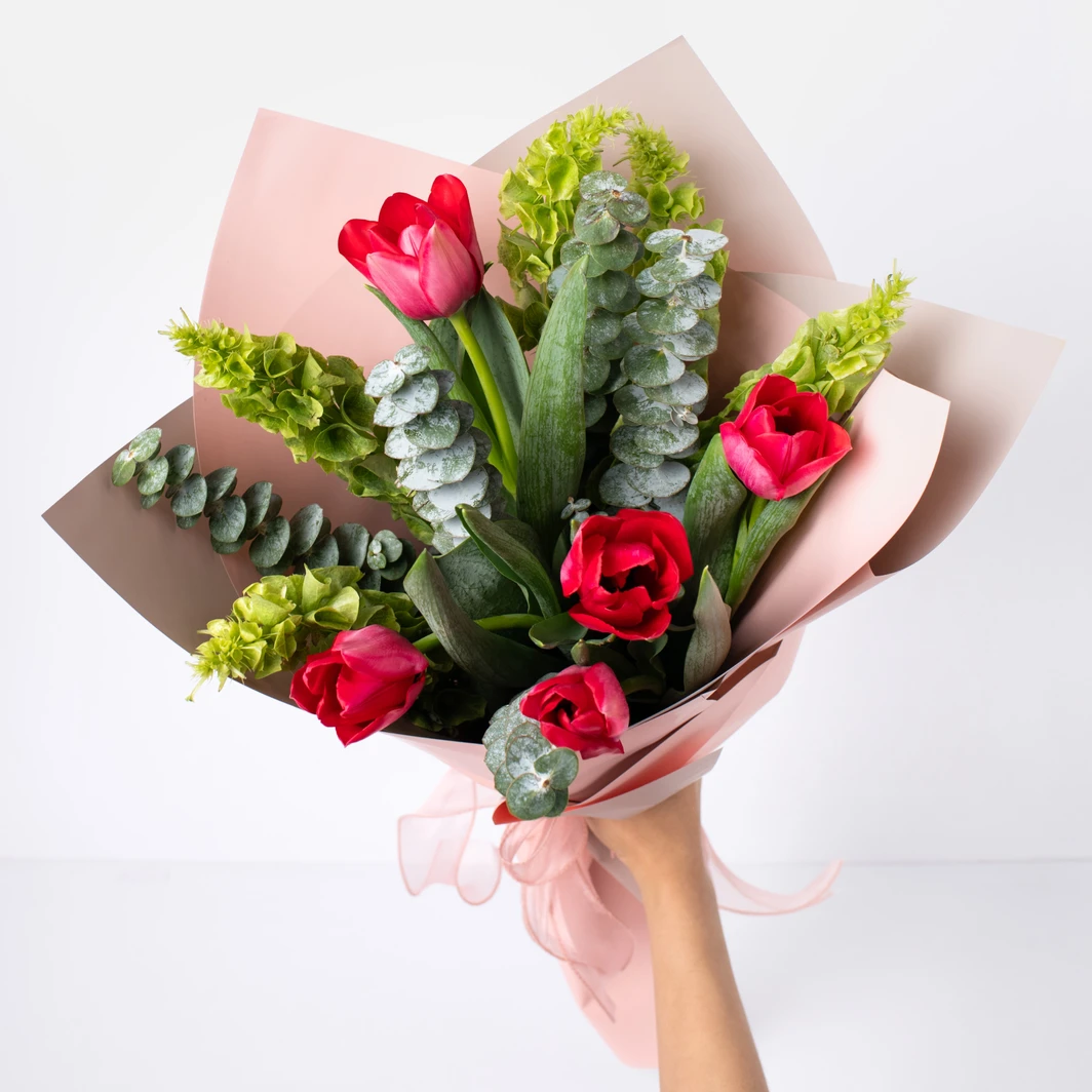 Ramo de Tulipanes Rojos 22921