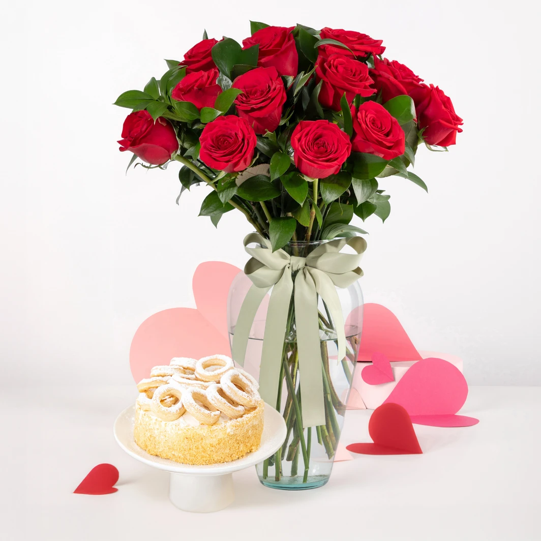 12 Red Roses with Cake Mil Hojas 22966