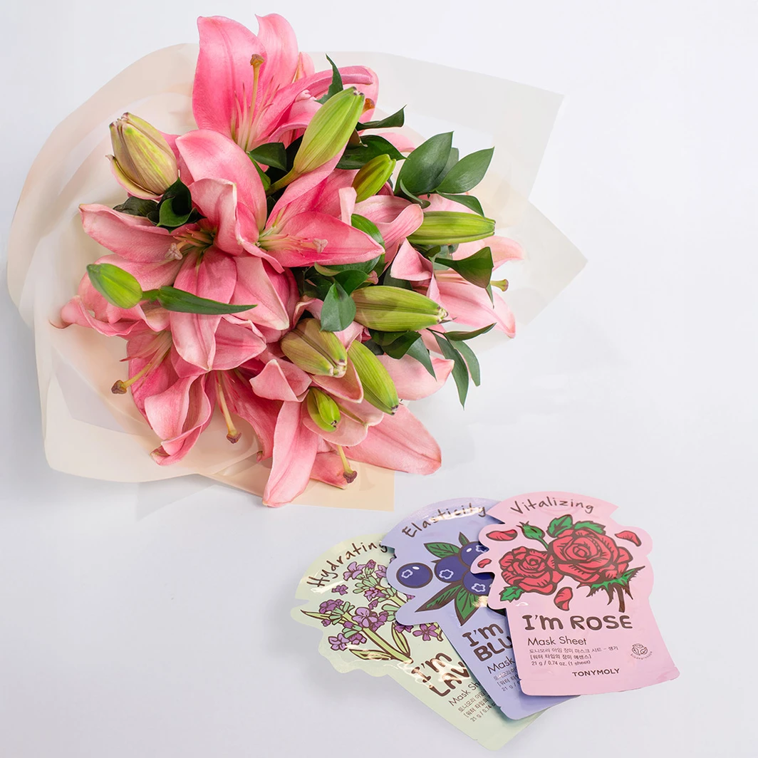Trío de Mascarillas Tonymoly con Ramo de Lily Rosas 23046
