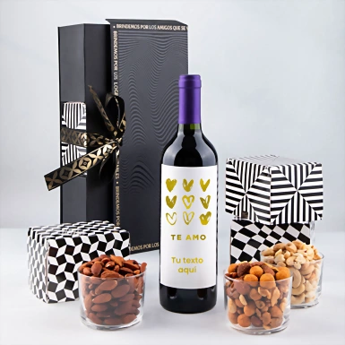 Personaliza Vino tinto con etiqueta "Te amo" y botanas 23272-P