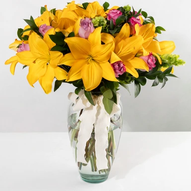 Arreglo Lilys Amarillas y Rosas Lilas 23308