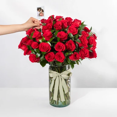 Clásico Amor 50 rosas rojas con mini foto 23602