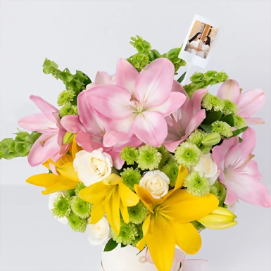 Arreglo de Lilys Coloridas con Rosas y mini foto 23768