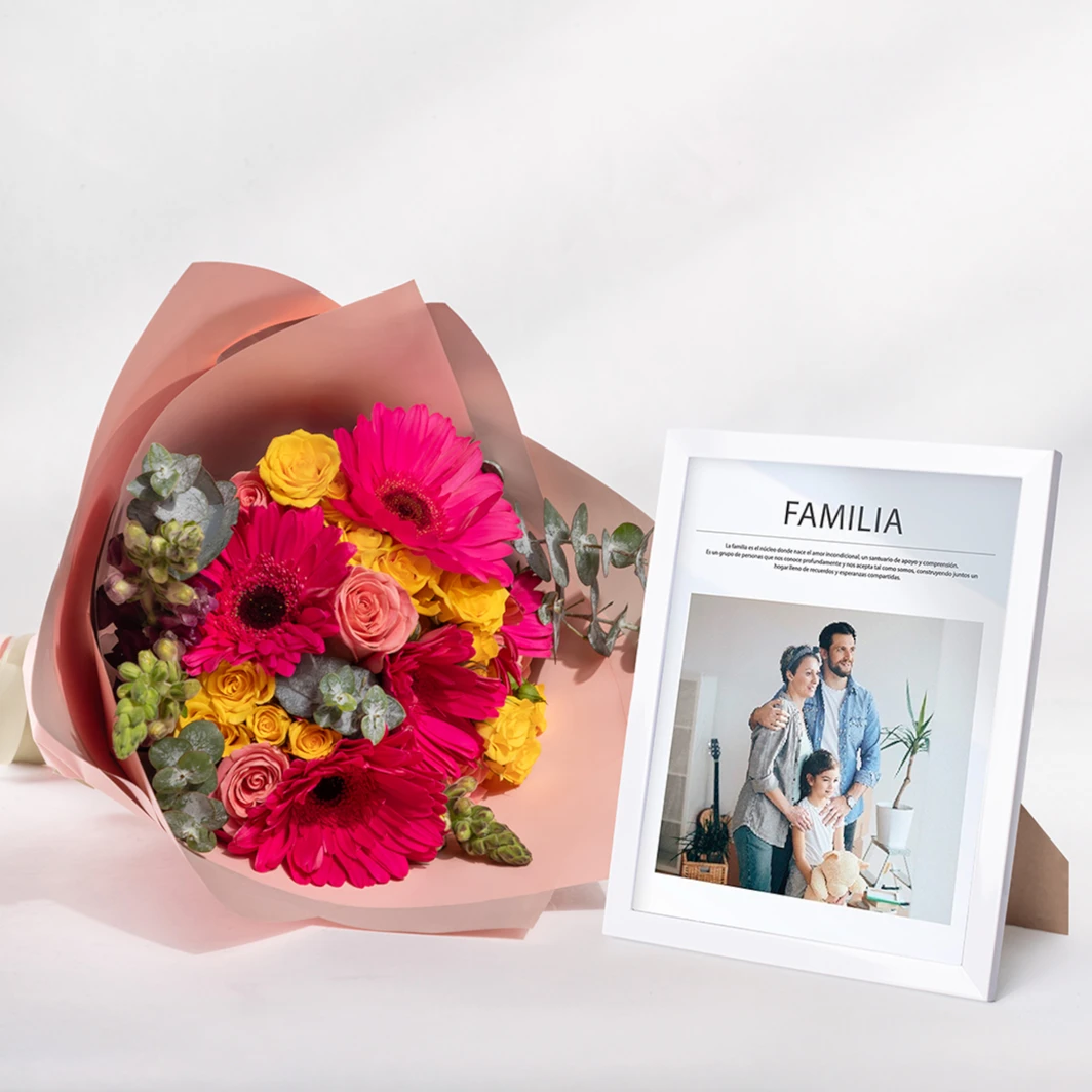 Personaliza Marco Blanco "Familia" con Ramo de Gerberas	 24335