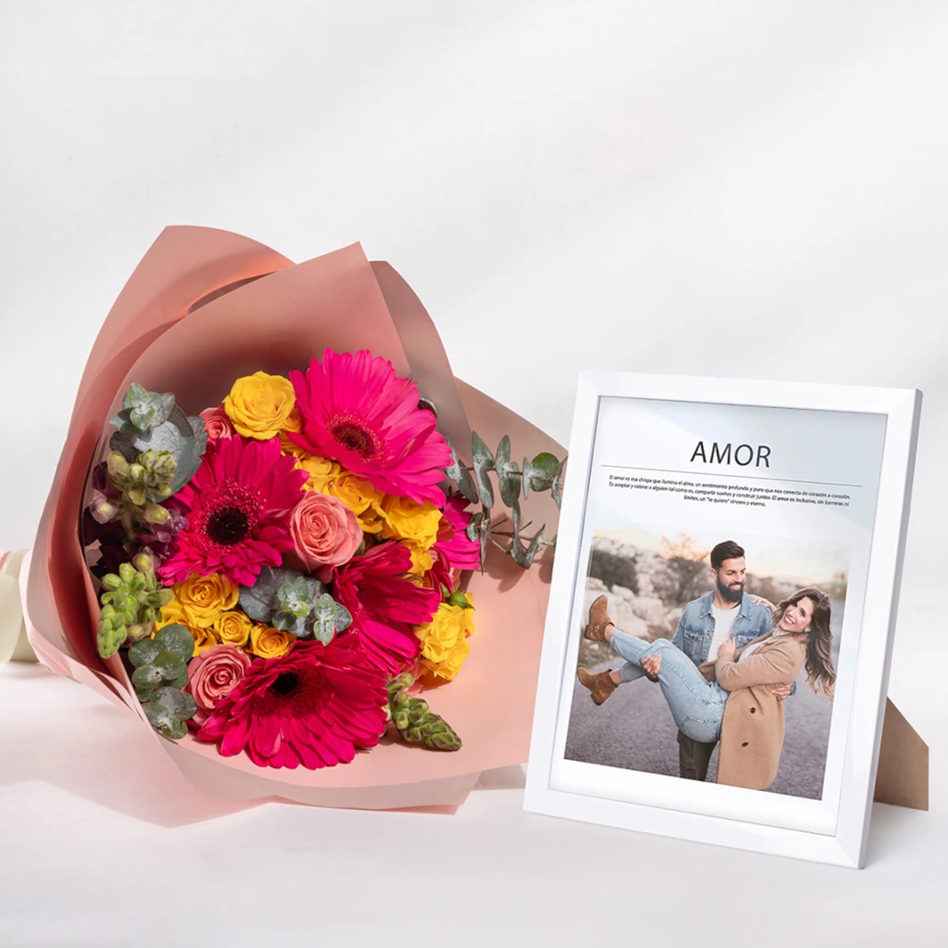 Personaliza Marco Blanco "Amor" con Ramo de Gerberas	 24336