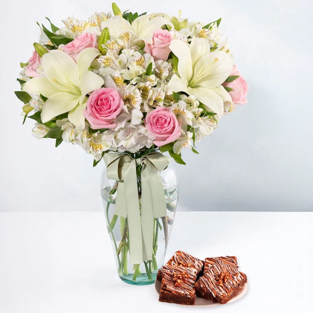 Ternura con 6 Rosas y Lilys con Brownies Bakings 24440