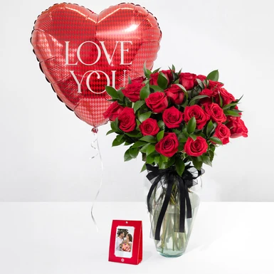 Kit 24 Rosas Rojas con Globo y Polaroid 24536
