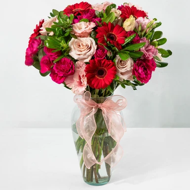 Arreglo de Gerberas Rojas y Lisianthus 24730