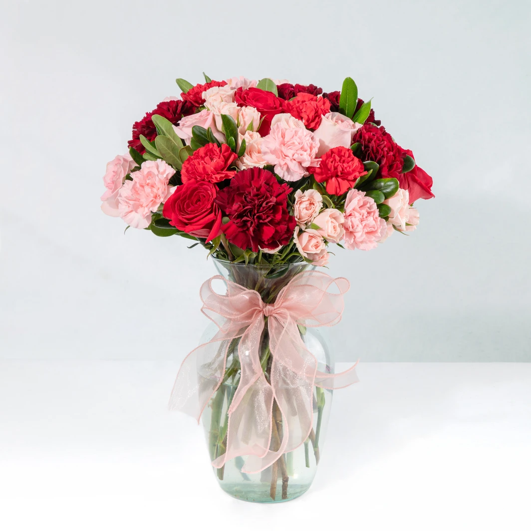 Charming Arrangement of Roses and Carnations 24745