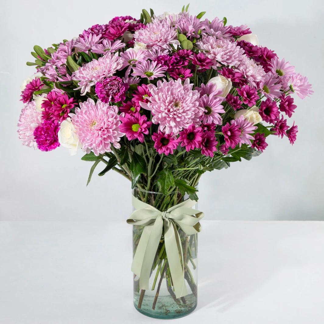 Arrangement of Purple and Pink Daisies 24778