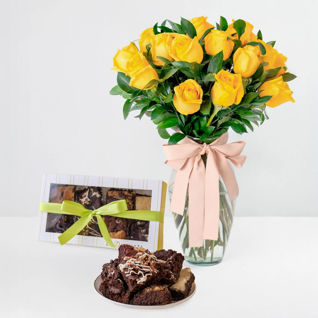 Arreglo 12 Flores Amarillas con Mini Brownies La Divinata 24836