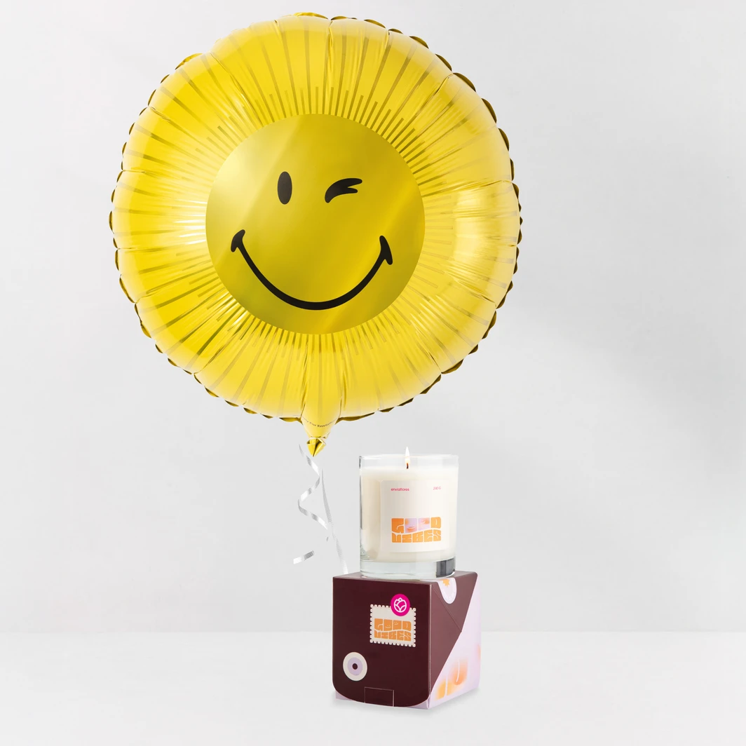 Good Vibes Candle with SMILEYWORLD® Balloon 24856