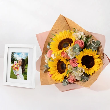 Personaliza Marco con Foto y Ramo de Girasoles 24870