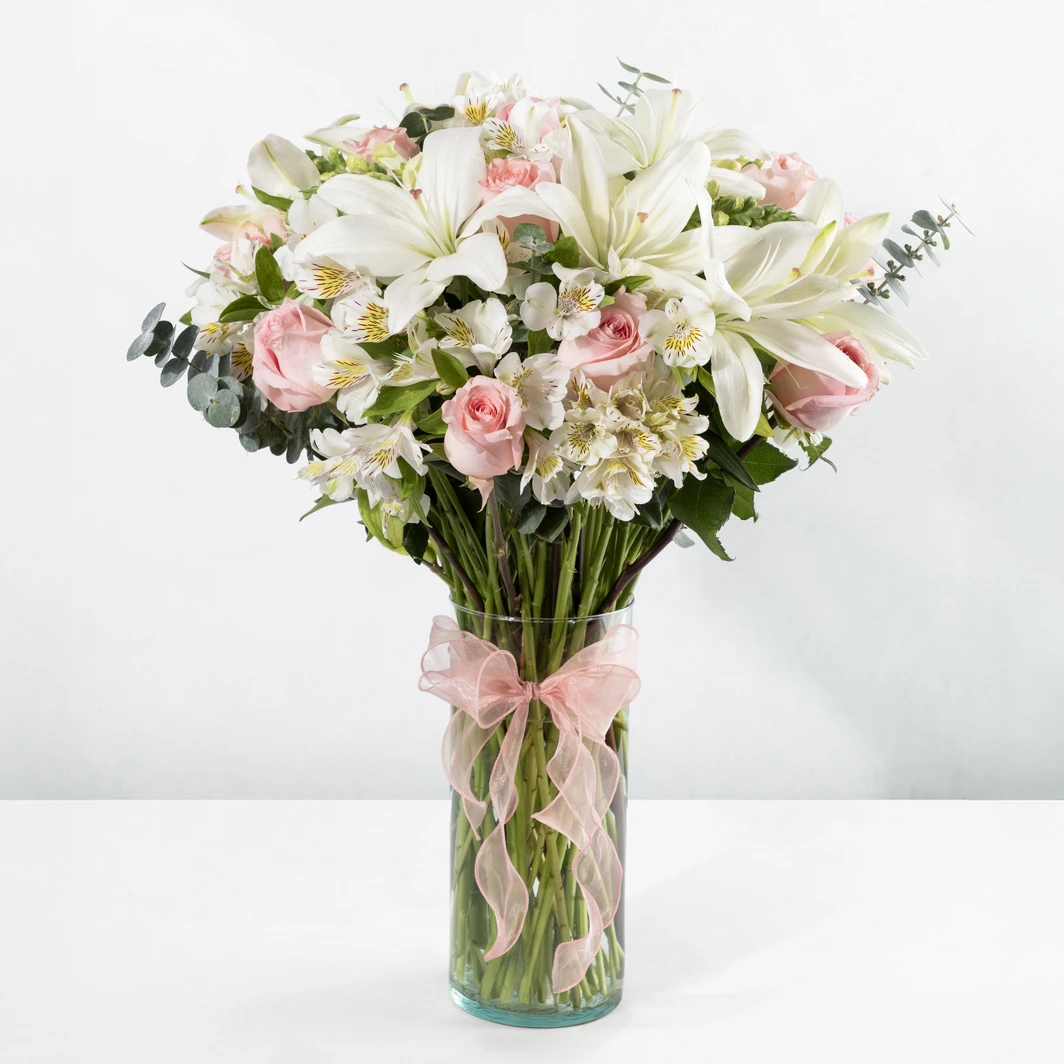 Arreglo de Rosas y Lilys 24895