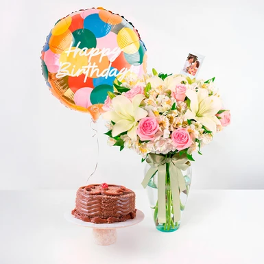 Kit Cumpleaños Lily y Rosas con Pastel Chocolate Tere Cazola 24919