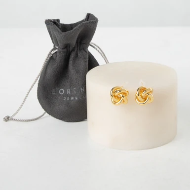 Par Arete Nudo color Dorado Lorenza 25046