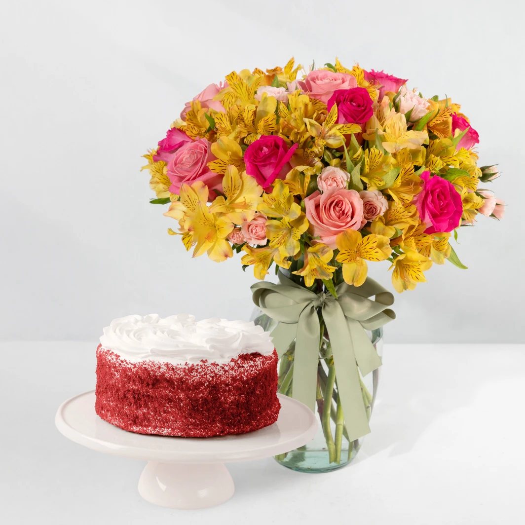 Rosas y Mini Rosas con Pastel Red Velvet 25152