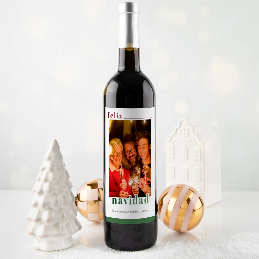 Personalize Wine 3V with “Merry Christmas” label 25247