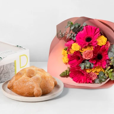 Pan de Muerto con Ramo de Gerberas y Rosas 25409