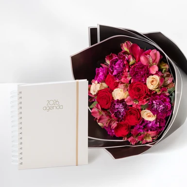 Ramo de Rosas Rojas y Agenda 2026 25410