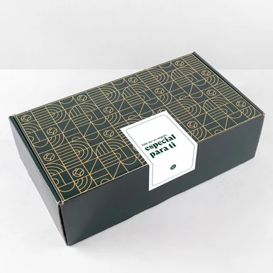 Special Gift with Wine, Thermos and Snacks 25506-P