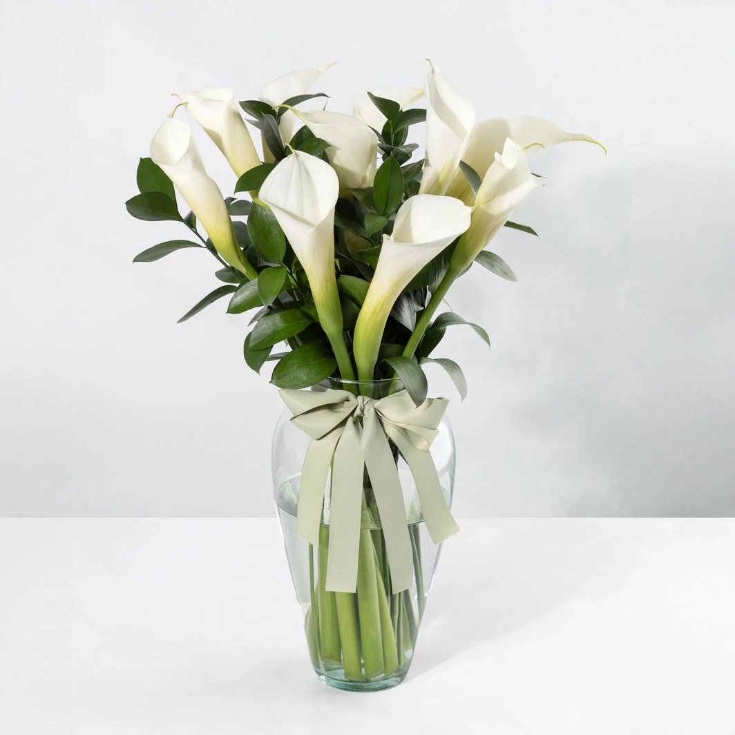 Arrangement of 10 Calla Lilies 25553