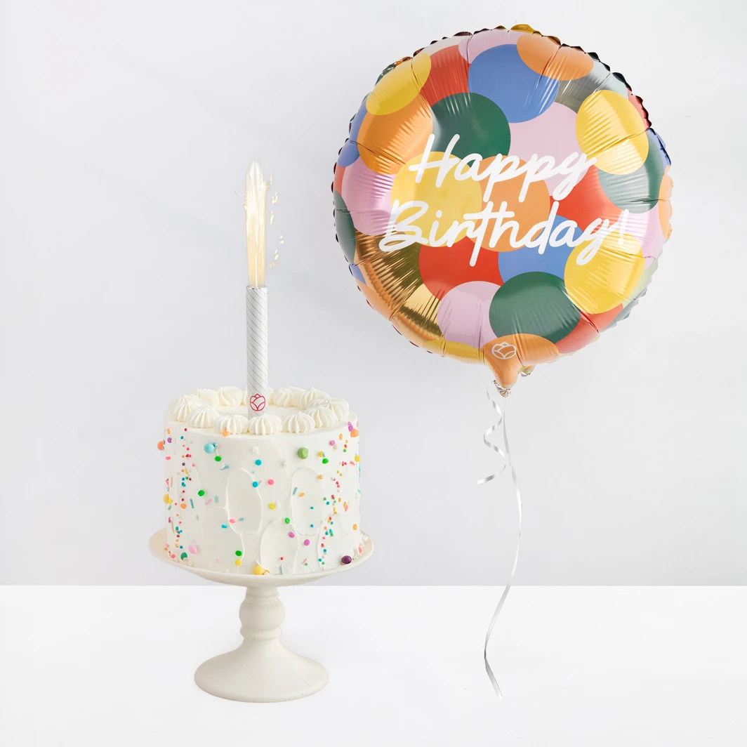 Pastel de Cumpleaños La Divinta con Globo 25629