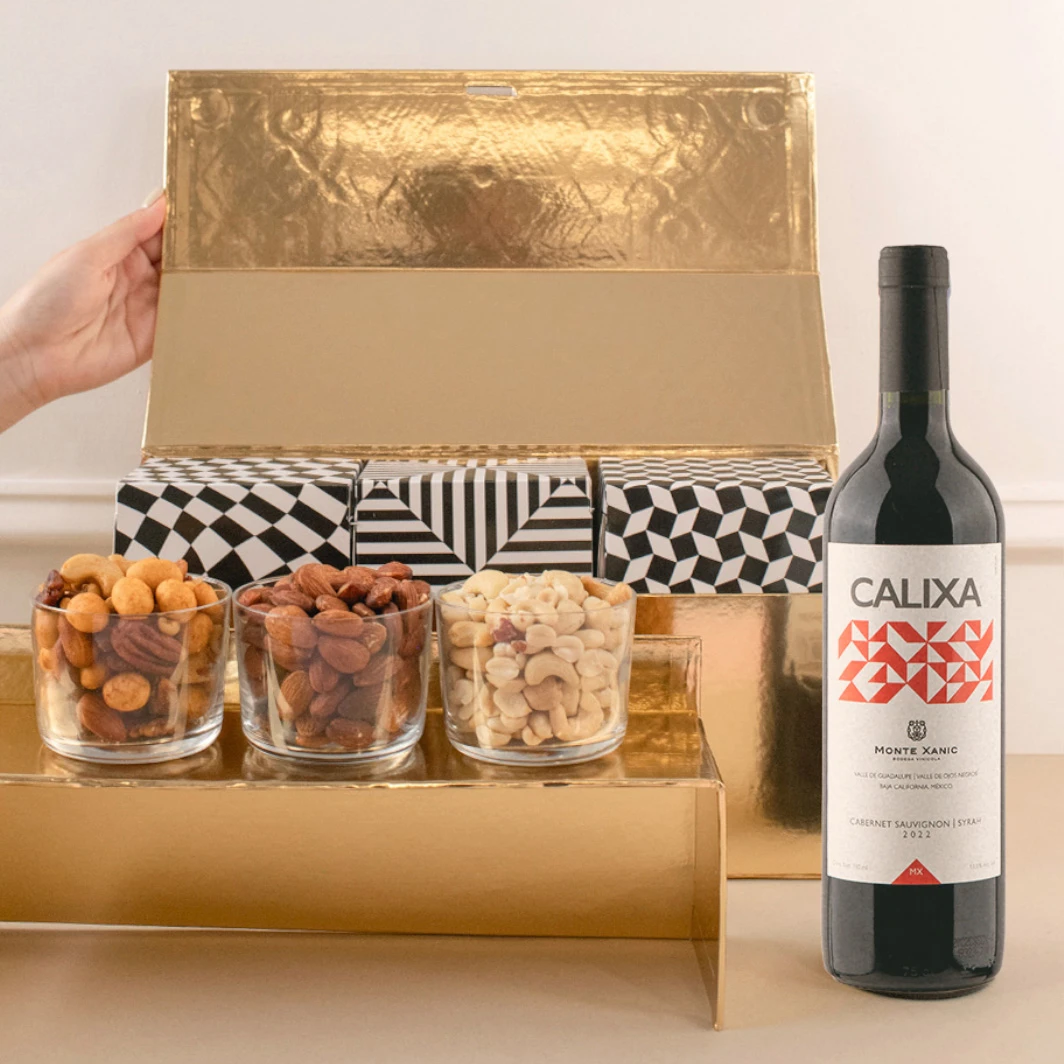 Regala con Vino Calixa y Botanas 25681