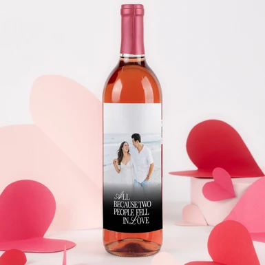 Vino Personalizado Rosado con Etiqueta "All Because Two People Fell In Love" 25710-P
